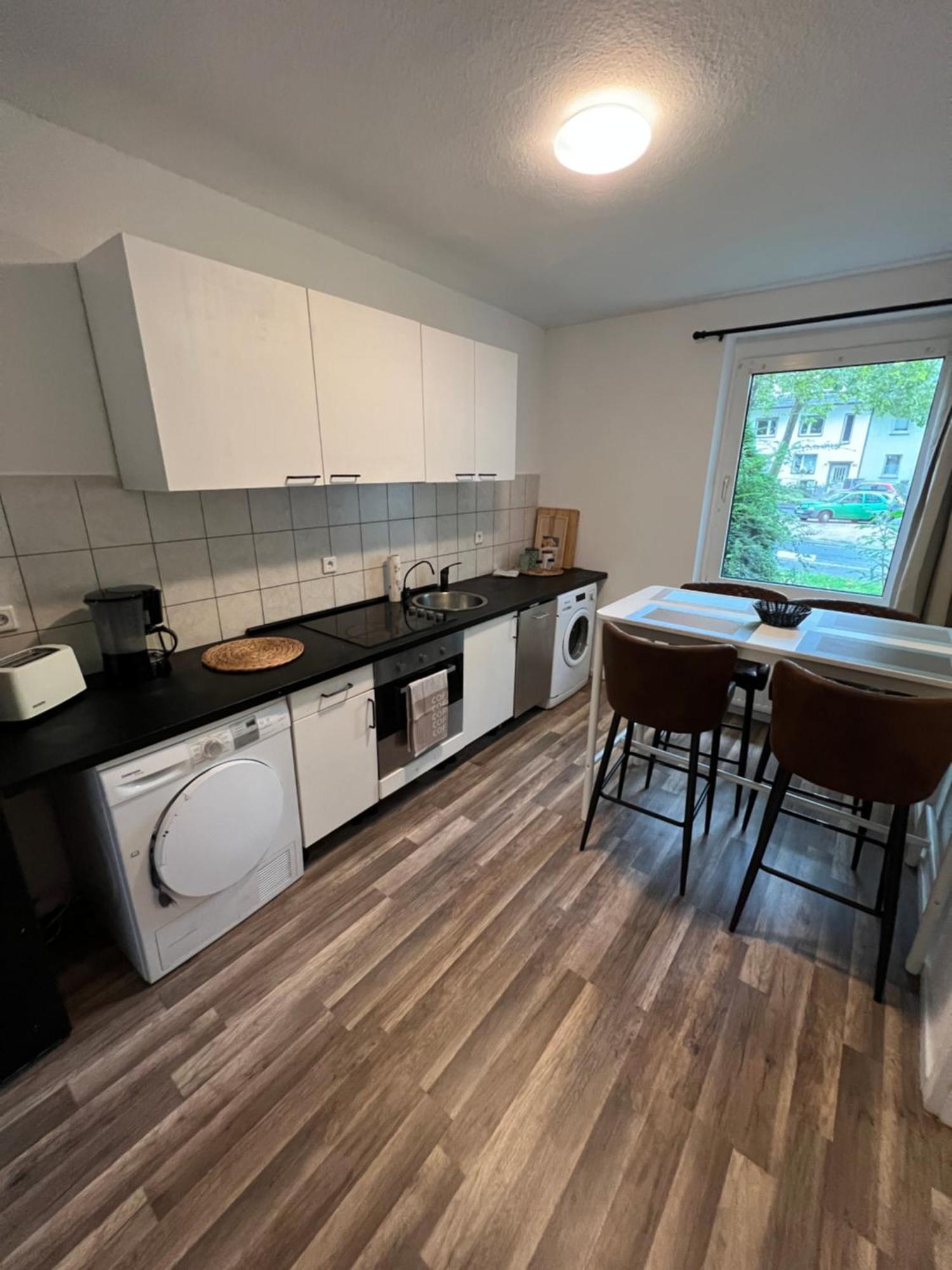 Apartments In Schoener Lage In Moenchengladbach Bagian luar foto
